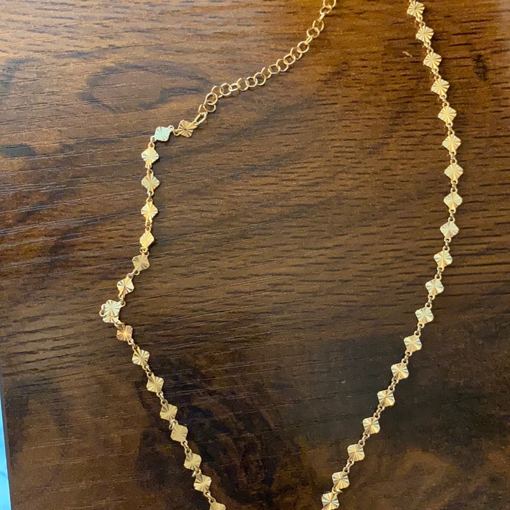 Gold choker necklace